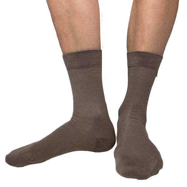 Strumpor i brunt från Tag Socks